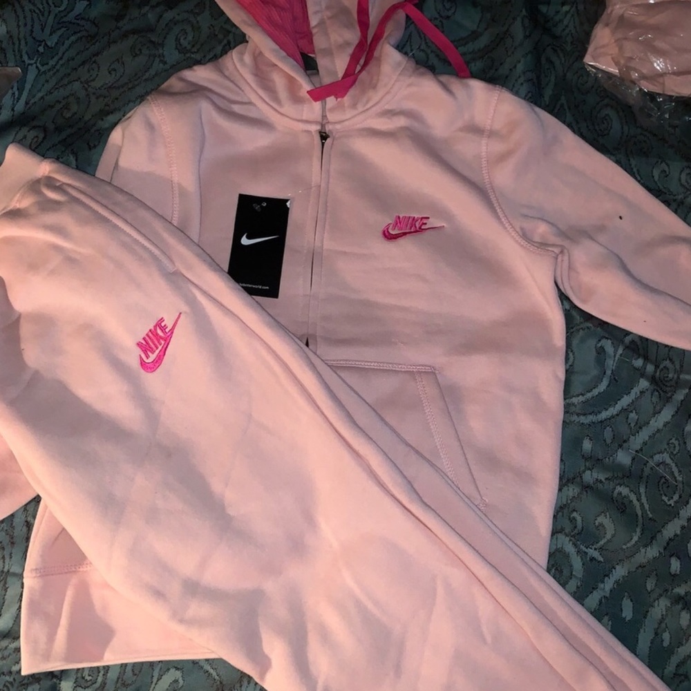 Pink Nike sweat suit